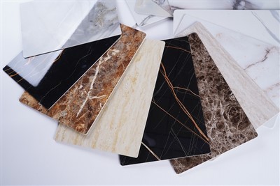 Majú ľahko čistiteľné PVC mramorové dosky dobrú odolnosť proti oderu?